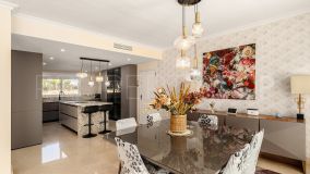 Stunning luxury villa is located in the prestigious area of Nagüeles, in the heart of Marbella Golden Mile