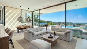 Villa for sale in Nueva Andalucia, Marbella