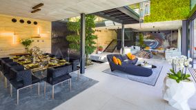 Villa for sale in Benahavis