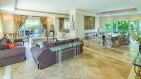 Villa zu verkaufen in Hacienda las Chapas, Marbella Ost
