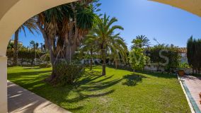Villa zu verkaufen in Elviria Playa, Marbella Ost