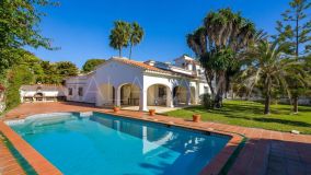 Villa for sale in Elviria Playa, Marbella Est