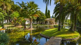 Villa en venta en Rocio de Nagüeles, Marbella Golden Mile