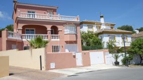 Chalet with 5 bedrooms for sale in Pueblo Nuevo de Guadiaro