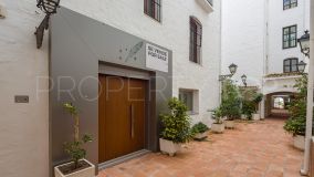 Se vende oficina en Marbella - Puerto Banus