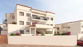 Introducing this stylish new development of flats on the hillside in Torreblanca, Fuengirola.