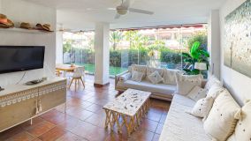 Lägenhet for sale in Las Cañas, Marbella Golden Mile