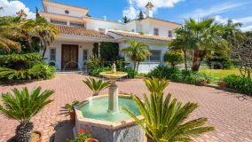 Buy Guadalmina Baja 8 bedrooms villa