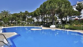 Atico en venta en Playas del Duque, Marbella - Puerto Banus