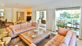 Villa for sale in Los Monteros, Marbella Öst
