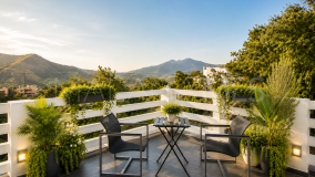 Villa en venta en Altos de Elviria, Marbella Este