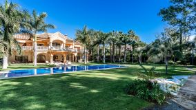 For sale Guadalmina Baja villa with 8 bedrooms
