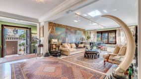 Villa for sale in Marbella City
