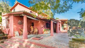 9 bedrooms villa for sale in Benahavis Centro