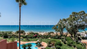 Frontline beach penthouse with unique sea views in Alicate Playa Marbella