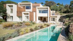 Villa for sale in El Madroñal, Benahavis
