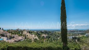 Villa for sale in Los Arqueros, Benahavis
