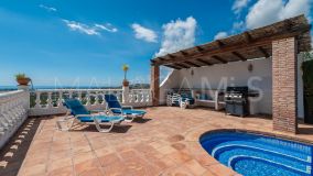 Villa for sale in Los Arqueros, Benahavis
