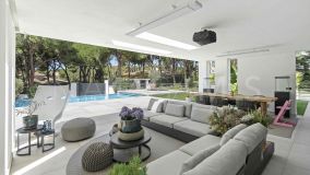 Villa for sale in Hacienda las Chapas, Marbella Öst