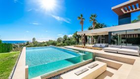 Villa for sale in Los Flamingos Golf, Benahavis