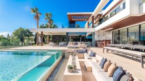 Villa for sale in Los Flamingos Golf, Benahavis