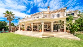 Villa en venta en El Rosario, Marbella Este