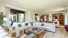 Villa for sale in Los Monteros, Marbella Öst