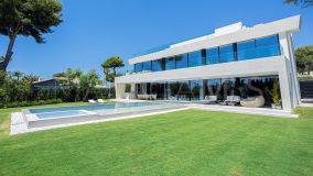 Villa for sale in Los Monteros, Marbella Öst