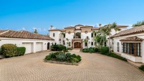 Villa for sale in Paraiso Alto, Benahavis
