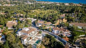 Villa for sale in El Rosario, Marbella East