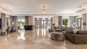 Villa en venta en Sierra Blanca, Marbella Golden Mile