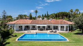 Impresionante Villa con gran parcela en Hacienda Las Chapas, Marbella