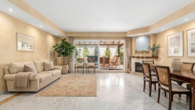 Maison de Ville for sale in Marbella Golden Mile