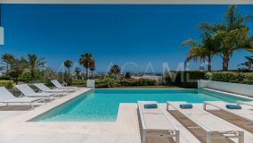 Villa for sale in La Alqueria, Benahavis