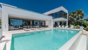 Villa en venta en La Alqueria, Benahavis