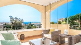 Amazing Beach Side Apartment in Elviria with Sea Views