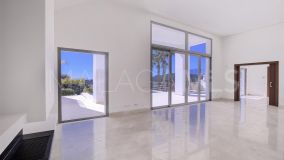 Villa en venta en Puerto del Almendro, Benahavis