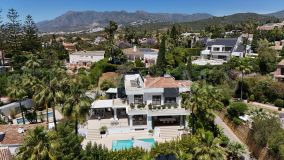 Villa for sale in El Rosario, Marbella Öst