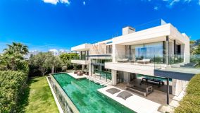 Villa for sale in Lomas del Virrey, Marbella Golden Mile