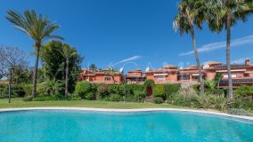 Maison de Ville for sale in Los Monteros, Marbella Est