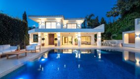 Villa for sale in Elviria, Marbella Est
