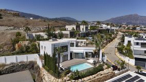 Villa for sale in Paraiso Alto, Benahavis