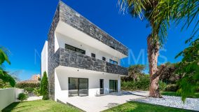 Villa zu verkaufen in Marbesa, Marbella Ost