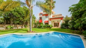 Villa zu verkaufen in Altos de Puente Romano, Marbella Goldene Meile