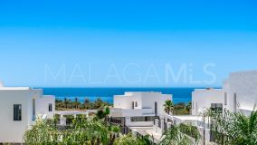 Villa for sale in Rio Real, Marbella Est