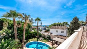 Villa for sale in El Rosario, Marbella East