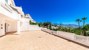 Apartamento en venta en Altos de Elviria, Marbella Este