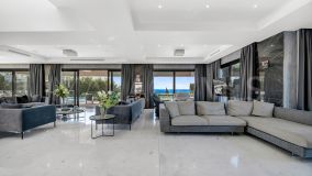 Villa for sale in Los Flamingos Golf, Benahavis