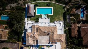 Villa zu verkaufen in El Madroñal, Benahavis