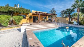 Villa for sale in El Rosario, Marbella East